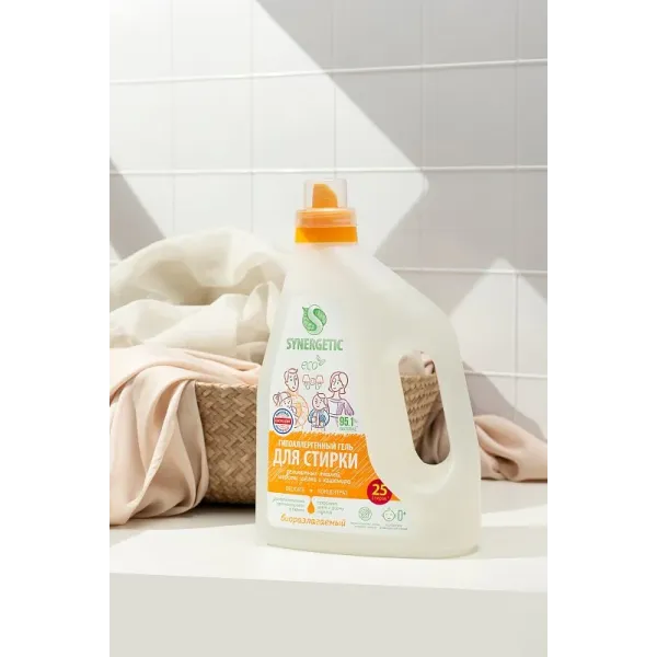 Гель для стирки деликатных тканей DELICATE, 1,5л